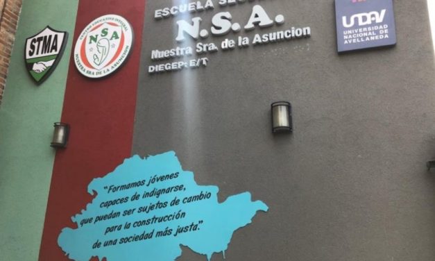 MUNICIPALES de AVELLANEDA (B. A.) Inauguración del Colegio Secundario