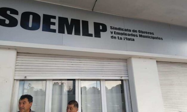 Trabajadores municipales cuestionan el cierre de la paritaria
