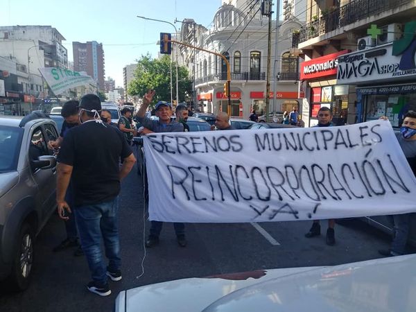 MUNICIPALES de AVELLANEDA (B.A.) DEJADOS CESANTES DURANTE LA PANDEMIA POR EL INTENDENTE JORGE FERRARESI.