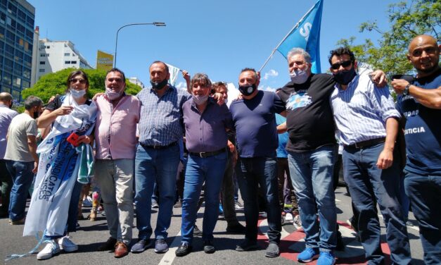 Municipales se manifestaron en el Obelisco por “salarios decentes” en todo el país: “Estamos cansados”, dijo Rubén García