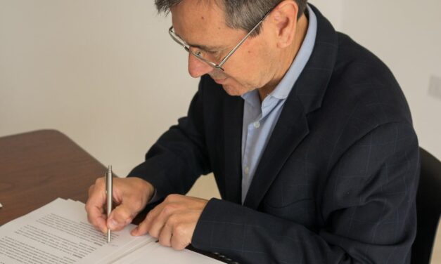 LEZAMA: HARISPE RECONOCERÁ A MÁS DE 60 MUNICIPALES CON PASES A PLANTA PERMANENTE Y TEMPORARIA