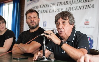 Municipales reclamaban el pase a planta en los hospitales de Vicente López y el intendente les envió plantas, fuerte repudio de la Fesimubo