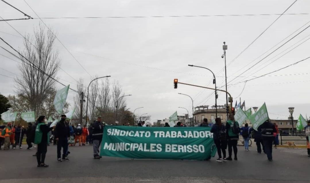 Los municipales de Berisso están de paro y acusan a Cagliardi de «irresponsable»