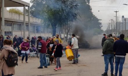 Recrudece el conflicto entre el intendente Víctor Aiola y los municipales