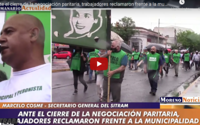 Ante el cierre de la negociación paritaria, trabajadores reclamaron frente a la municipalidad