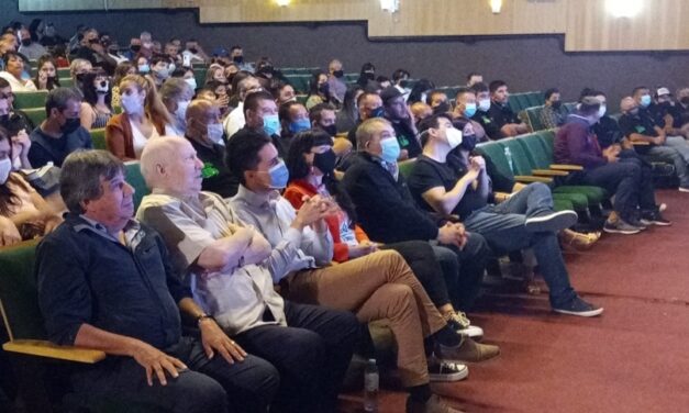 Acto de los Trabajadores Municipales de Quilmes en el Teatro