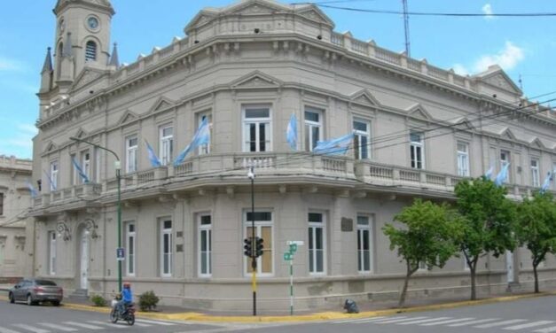 Junín: Los trabajadores Municipales cobrarán una recomposición salarial de $8000