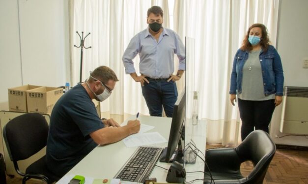 Homologaron en Trabajo los aumentos salariales para empleados municipales