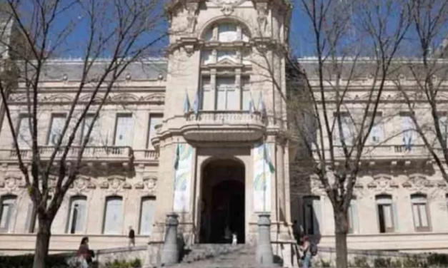 Los municipales bahienses acordaron un aumento del 46,3% pagadero en seis veces