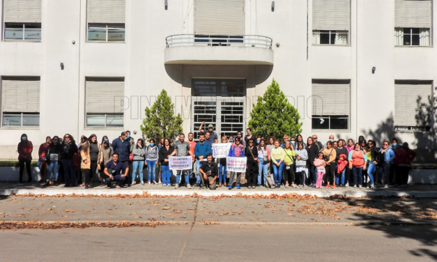 Empleados municipales de Madariaga marcharon por mejoras salariales, el intendente Santoro no los recibió