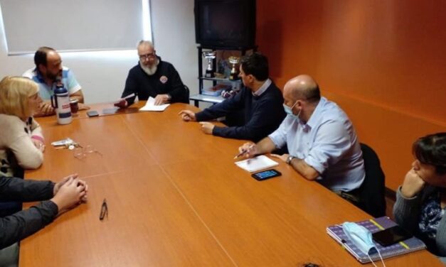 Municipales evalúan oferta salarial del Ejecutivo
