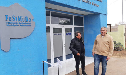 Con la visita del titular de FeSiMuBo Rubén García, quedó inaugurada para su funcionamiento la sede de la ASTMAA