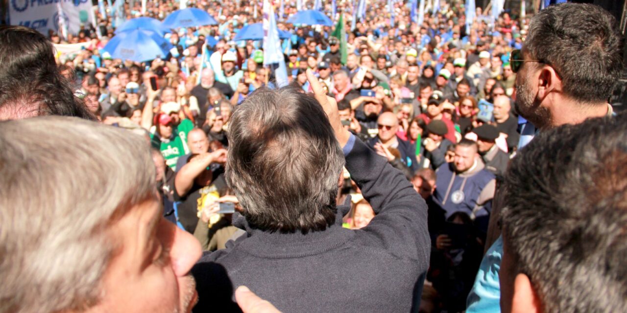 Video. Una multitudinaria marcha de los municipales en CABA generó reacción en Provincia