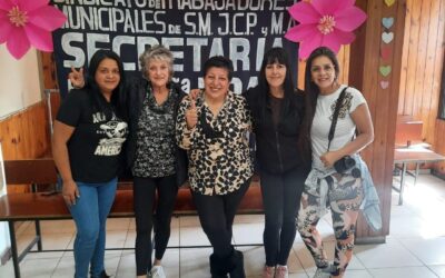Junto a un gran equipo de amigos se logra felicidades para homenajear con alegría a los jubilados municipales.
