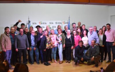EL INTENDENTE DESTACÓ EL “COMPROMISO Y LA DEDICACIÓN” DE LOS EMPLEADOS MUNICIPALES, EN EL ACTO DE ENTREGA DE PREMIOS POR LOS 30 AÑOS DE SERVICIO