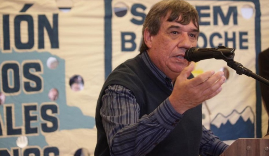 “Ningún trabajador municipal puede ganar menos que la canasta básica alimentaria”, planteó el Cholo García