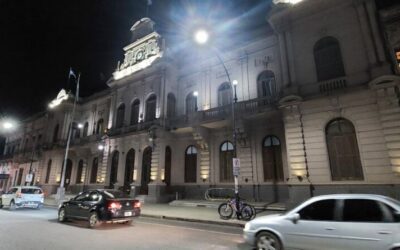 LOS MUNICIPALES COBRAN CON AUMENTO