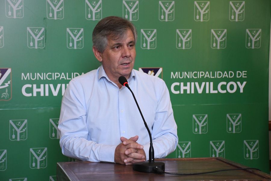 EL INTENDENTE GUILLERMO BRITOS CONFIRMÓ EL PASE DE 161 EMPLEADOS A PLANTA PERMANENTE