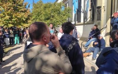 Sigue el paro de municipales