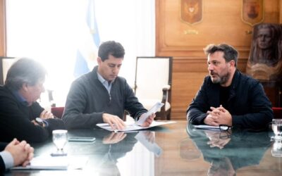 Doval le presentó el proyecto de “paritaria nacional municipal” a “wado” de Pedro