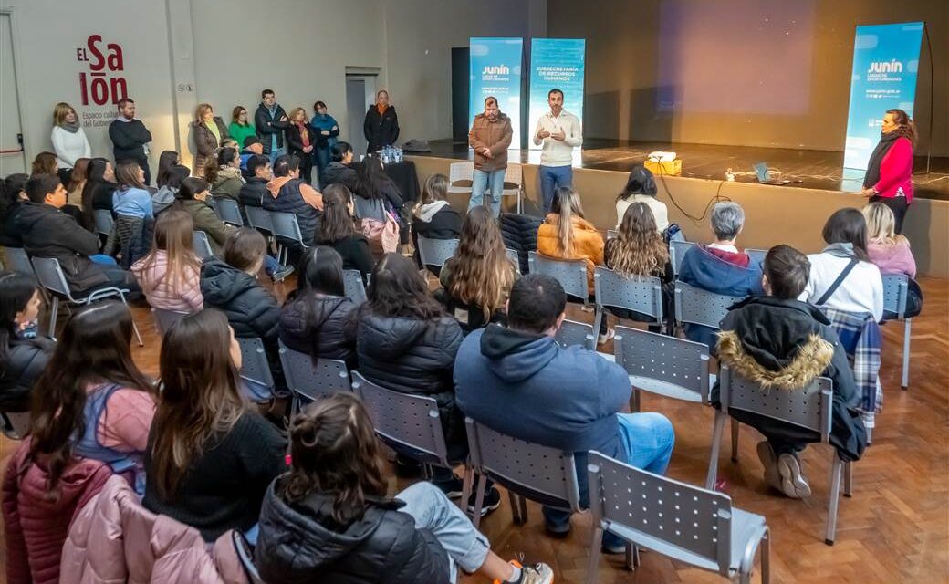 Petrecca y dirigentes gremiales dialogaron sobre el convenio colectivo de trabajo