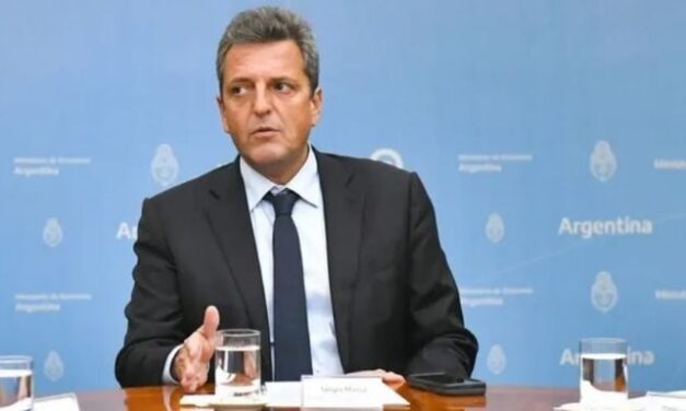Massa dijo que los trabajadores municipales son “los más golpeados” y que “están por debajo del promedio de evolución salarial”