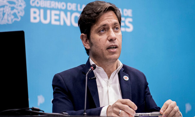 Kicillof anunció los refuerzos salariales y de jubilaciones para estatales y municipales