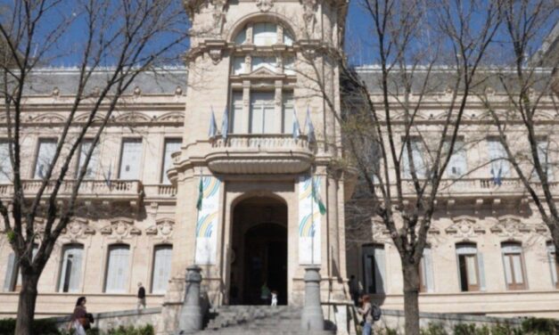 Municipales acordaron un aumento salarial de 45% acumulativo