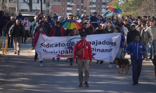 Kicillof con los municipales de paro, por deuda salarial de intendente macrista