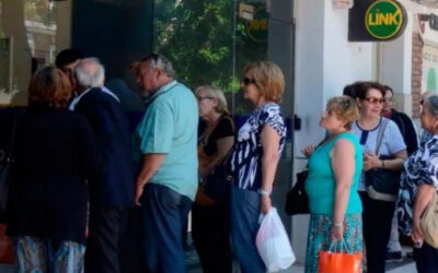 En Ituzaingó el IPS y la Fundación Banco Provincia entregaron anteojos a jubilados