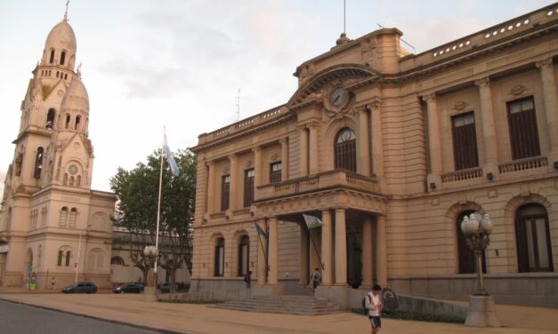 Tandil: Lunghi adelantó el aumento salarial de enero para los municipales
