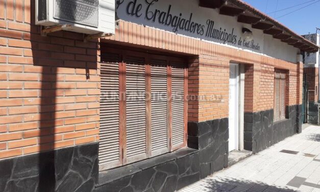El STM comenzó con la entrega de los kits escolares