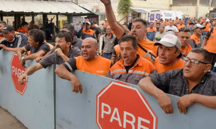 Godoy Cruz: Costarelli anunció un acuerdo con los empleados municipales y terminó el paro