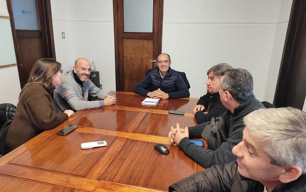 REUNIÓN REGIONAL 2B EN BOLIVAR (B.A.).