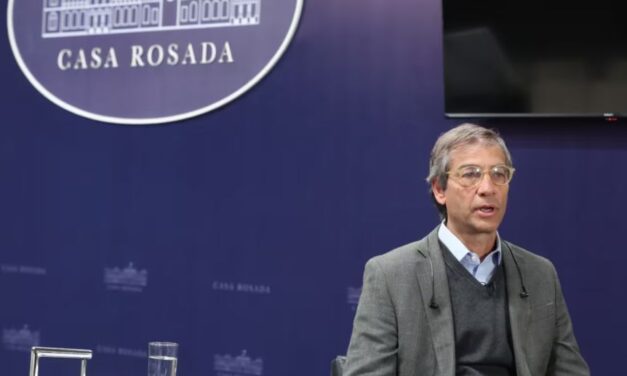 En medio de denuncias por cierre de obras sociales de municipales, hubo una nueva baja en el Gobierno