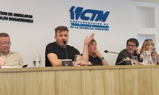 «Contratar por monotributo favorece a Milei»