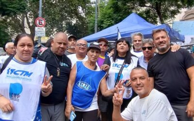 MARCHAMOS AL CONGRESO CONTRA LA REFORMA LABORAL