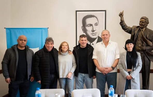 Sergio Berni y autoridades del Senado bonaerense recibieron a representantes de los sindicatos municipales