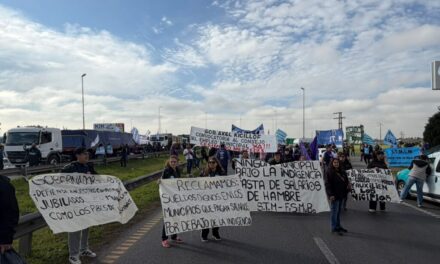 Municipales bonaerenses inician plan de lucha con cortes en las rutas 6 y 205 y anuncian nuevas movilizaciones