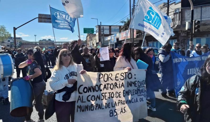 FESIMUBO volvió a manifestarse en Ituzaingó: corte en Avenida Rivadavia