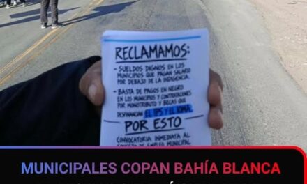 Los municipales llevaron su reclamo a uno de los puntos más importantes de Bahía Blanca.